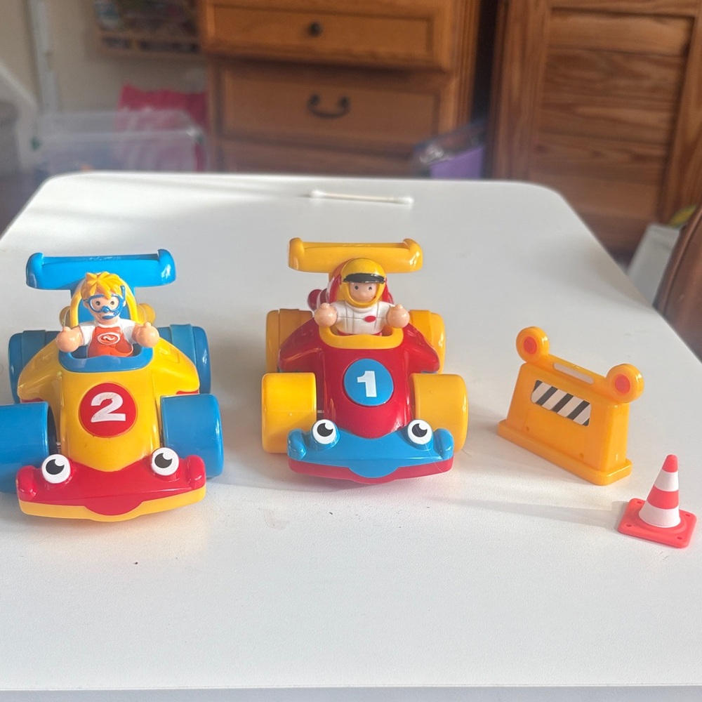 Vibrant Racing Toy Cars Set with Figures